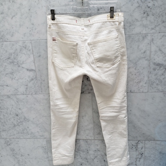 BDG Skinny Mid Rise 27x30 white Jean's - Picture 2 of 4